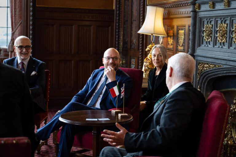 260310_Italian Speaker-02_71198