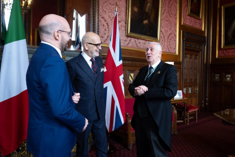 260310_Italian Speaker-07_71193